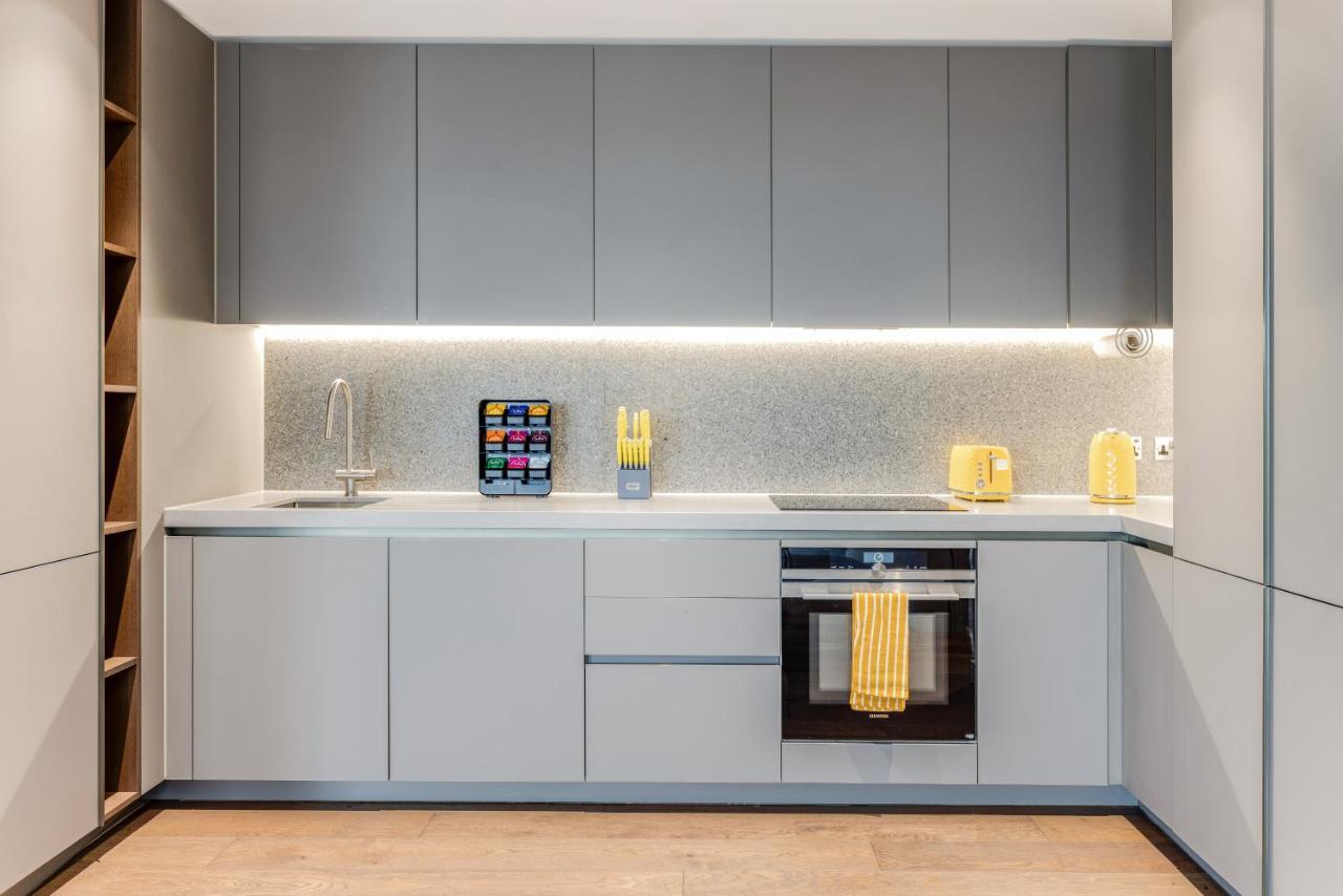 Shyroyale Apartment Лондон Екстериор снимка
