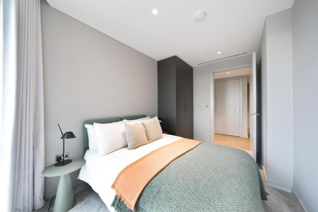 Shyroyale Apartment Лондон Екстериор снимка