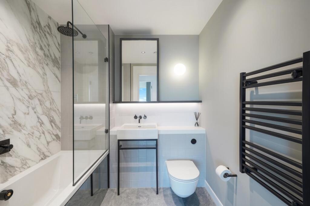 Shyroyale Apartment Лондон Екстериор снимка
